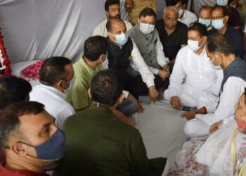 मुख्यमंत्री ने विधायक अरूण कुमार की माता के निधन पर शोक व्यक्त किया