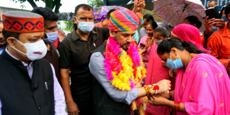 नरेंद्र मोदी के नेतृव में भारत को विश्वगुरु बनाएंगे : अनुराग