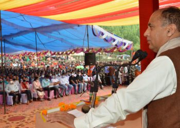 जिला के कांग्रेसी नेता नहीं कर पा रहे विकास कार्य हजम : जय राम ठाकुर , मुख्यमंत्री ने बालीचौकी में एसडीएम कार्यालय और थाची में उप-तहसील की घोषणा की