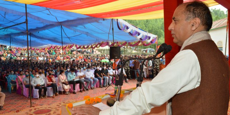 जिला के कांग्रेसी नेता नहीं कर पा रहे विकास कार्य हजम : जय राम ठाकुर , मुख्यमंत्री ने बालीचौकी में एसडीएम कार्यालय और थाची में उप-तहसील की घोषणा की