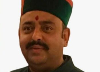 सेब के दाम में गिरावट से बागवान हताश, बागवानी मंत्री गायब : चौहान