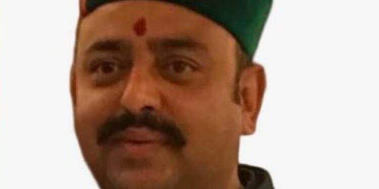 सेब के दाम में गिरावट से बागवान हताश, बागवानी मंत्री गायब : चौहान