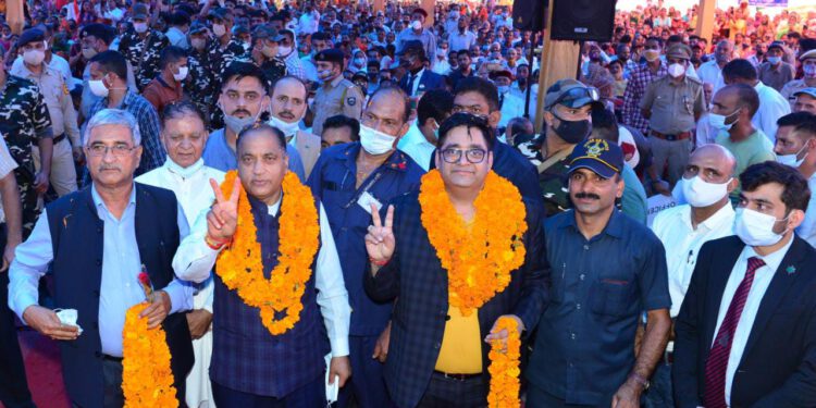 मुख्यमंत्री ने मंडी जिला के भदरोता में पाॅलिटेक्निक काॅलेज खोलने की घोषणा की