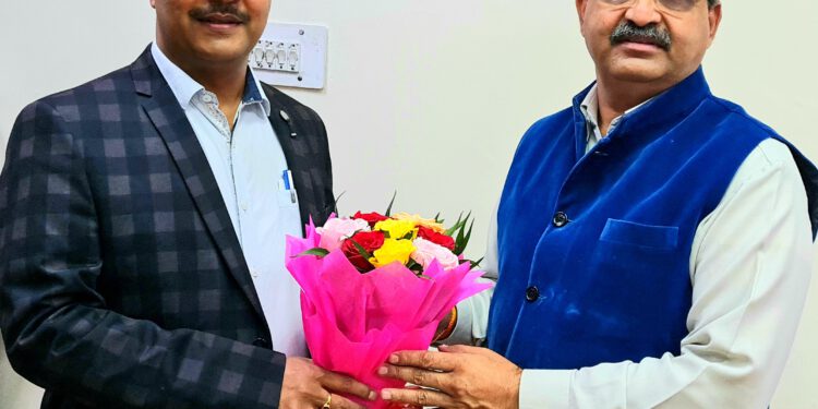 रणधीर  शर्मा ने संभाला बोर्ड का कार्यभार