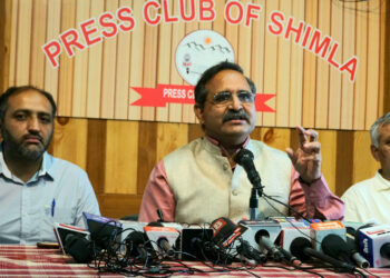 जुब्बल कोटखाई और मंडी उपचुनावों की वजह से कांग्रेस सेबों पर कर रही राजनीति : रणधीर शर्मा