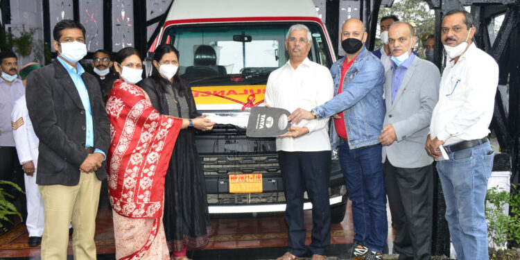 राज्यपाल को एसजेवीएनएल फाउंडेशन ने प्रदान की एम्बुलेंस