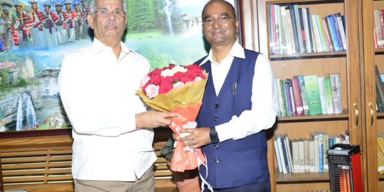 एसजेवीएनएल के अध्यक्ष ने राज्यपाल से भेंट की