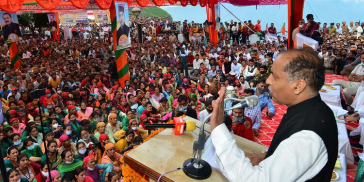 कफोटा में उप-मंडलाधिकारी व शिलाई में डीएसपी कार्यालय खोलने की घोषणा, मुख्यमंत्री ने  सिरमौर जिले के अपने एक दिवसीय दौरे के दौरान लगभग 500 करोड़ रुपये की विकासात्मक परियोजनाओं के लोकार्पण और शिलान्यास किए