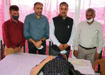 रिज मैदान शिमला पर संजय टंडन के जन्मदिन के उपलक्ष्य में रक्त दान शिविर आयोजित