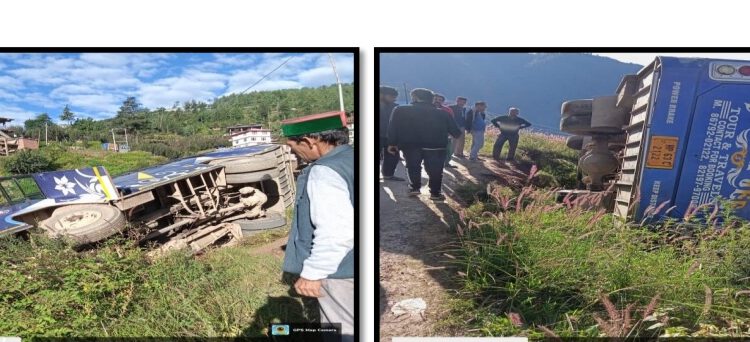 ठियोग के कलबोग में निजी बस दुर्घटनाग्रस्त