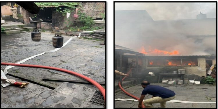 कुल्लू के अन्नपूर्णा होटल में लगी आग, लाखों का नुकसान