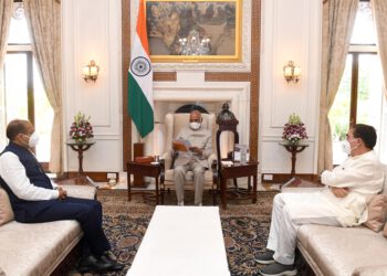 मुख्यमंत्री ने राष्ट्रपति को विधानसभा के विशेष सत्र को संबोधित करने का निमंत्रण दिया