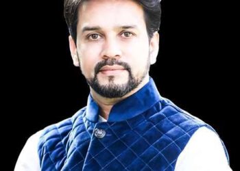 आइए साइकिल चलाएं, हम स्वस्थ रहें और भारत को स्वस्थ रखें: अनुराग ठाकुर