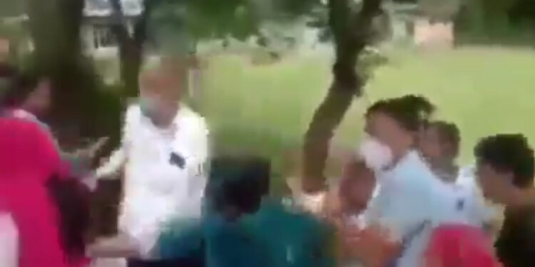 कांग्रेस के पूर्व विधायक को जड़ा थप्पड़, कांग्रेस ने जताया विरोध