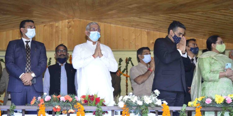 राज्यपाल ने कुल्लू दशहरे का विधिवत शुभारम्भ किया, जाने कितने देवी देवता ले रहे हैं दशहरे में भाग…