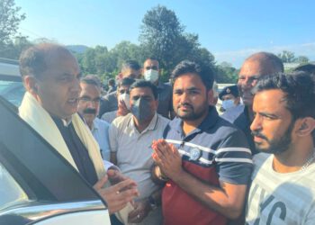 मुख्यमंत्री जयराम ठाकुर से मिले नव निर्वाचित युवा प्रधान