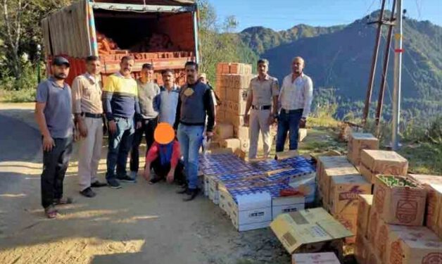 एसआईयू टीम ने पकड़ा शराब का जखीरा, ट्रक में ईटों के नीचे ……..चालक गिरफ्तार