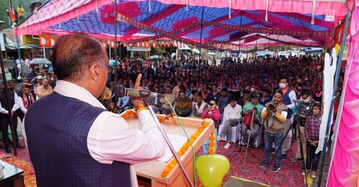 जो पार्टी सैनिकों का सम्मान नहीं कर सकती, वो देश हित का नहीं सोच सकती : जयराम ठाकुर