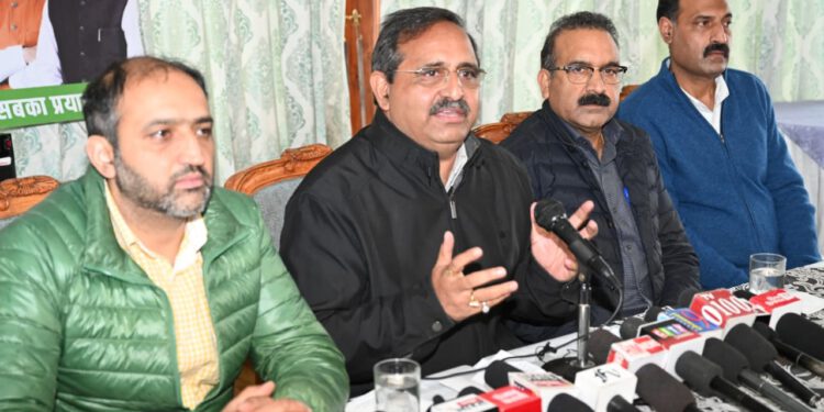 आनंद शर्मा को चुनावी सीजन में ही आती है हिमाचल की याद: रणधीर