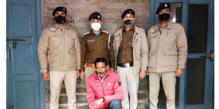 चरस की खेप के साथ रामपुर में आनी का 44 वर्षीय व्यक्ति गिरफ्तार