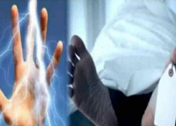 करंट  लगने से पोल से गिरा फोरमैन, अस्पताल पहुंचने से पहले तोड़ा दम