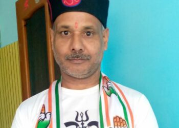 चारों तरफ फैली है महँगाई और उड़नखटोले से पिकनिक मनाने में ब्यस्त है मुख्यमंत्री : एनके पन्डित