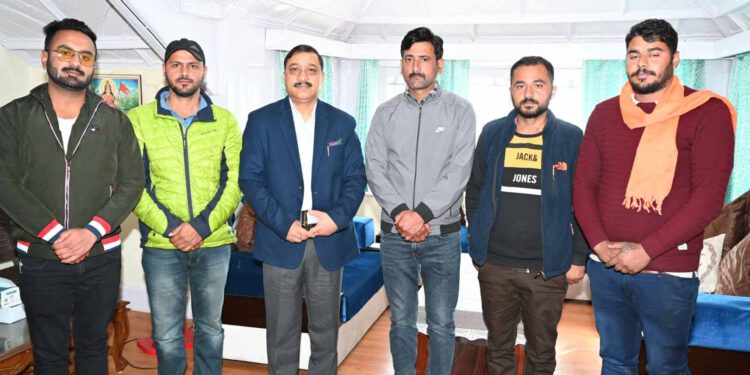 भाजपा प्रदेश अध्यक्ष से ग्राम पंचायत सतलाई के प्रतिनिधिमंडल ने रखी क्षेत्र की मांगे