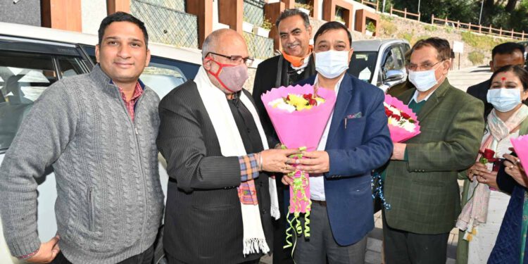 इस्तीफे सोशल मीडिया पर है , पार्टी को नही मिले : खन्ना