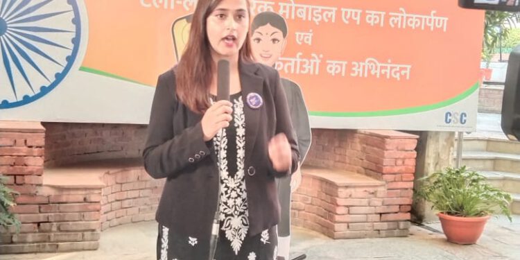 केंद्रीय मंत्री रिजिजू के हाथों हिमाचल की अदिती सम्मानित