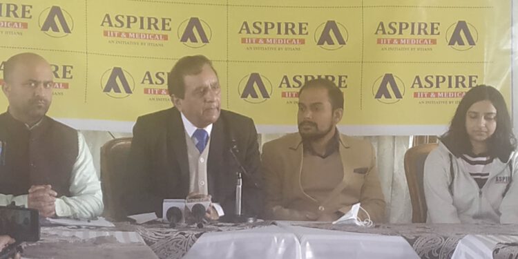 नीट में एस्पायर कोचिंग सेंटर के बच्चों ने मनवाया लोहा….