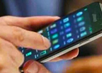 एक व्यक्ति को147 रुपए की ऑनलाइन शिकायत करना पड़ा भारी, गवाएं 65 हजार