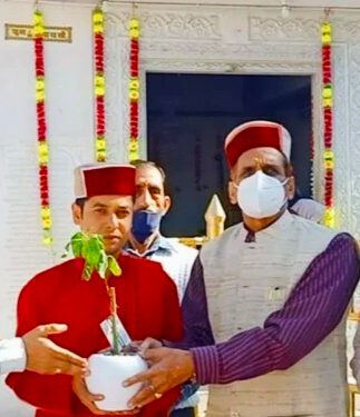 तिरुपति बालाजी और स्वर्ण मंदिर की तर्ज पर शक्तिपीठ नयना देवी में वृक्षम प्रसादम योजना शुरू, श्रद्धालु प्रसाद के रूप में चढ़ा सकेंगे अध्यात्मिक पौधे……