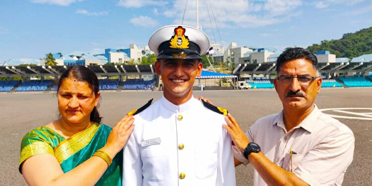 रोहड़ू के पीयूष को मिला नौसेना में कमीशन