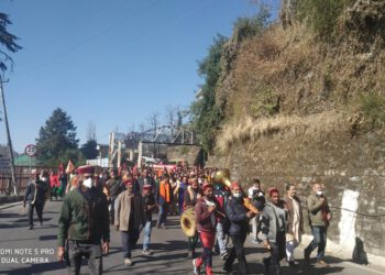 शिमला में भारतीय मजदूर संघ ने सरकार के खिलाफ खोला मोर्चा,   विशाल प्रदर्शन