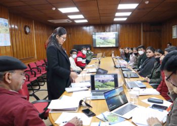 प्राकृतिक खेती में रिसर्च के लिए नौणी और पालमपुर यूनिवर्सिटी के छात्रों ने दी प्रस्तुतियां