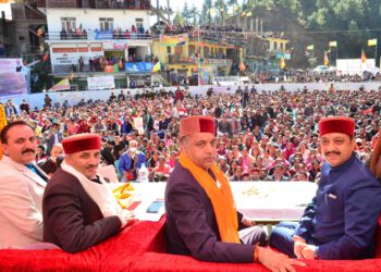 मुख्यमंत्री ने जिला सिरमौर के नौहराधार में राजकीय डिग्री महाविद्यालय खोलने की घोषणा की, नौहराधार में 162 करोड़ रुपये की 80 विकासात्मक परियोजनाओं के लोकार्पण व शिलान्यास किए