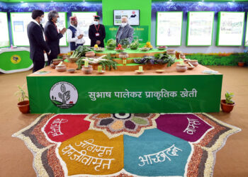 प्राकृतिक खेती बनी आकर्षण का केंद्र, प्रधानमंत्री ने किसानों से इसे अपनाने का किया आग्रह