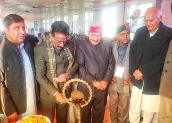 पार्टी  की असली ताकत कार्यकर्ता है इसलिए उन के साथ लगातार संबाद बना रहना चाहिए : राठौर