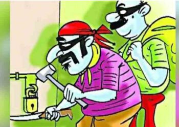 राजधानी में चोरों के हौसले बुलंद, अब नकदी सहित सोने का ब्रेसलेट उड़ा ले गए….