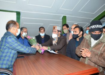 न्यू पेंशन कर्मचारी महासंघ के प्रतिनिधिमंडल ने की मुख्यमंत्री से भेंट