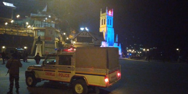 नए साल के जश्न के बीच रिज मैदान शिमला को अचानक करवाया गया खाली, सुरक्षा कारणों से करवाया खाली……