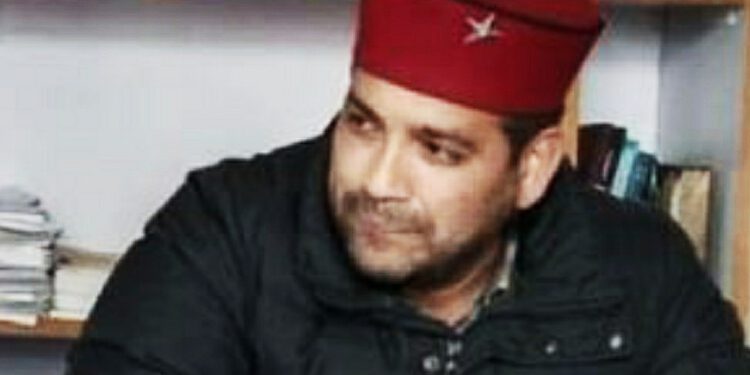 पुलिसकर्मियों के समर्थन में उतरी सीटू, किया उनकी मांगों का समर्थन…..