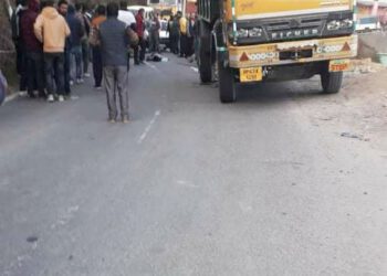 शोघी मेहली बाईपास रोड पर ट्रक व बाईक में टक्कर, बाईक सवार APG यूनिवर्सिटी के छात्र व छात्रा की मौके पर ही मौत……