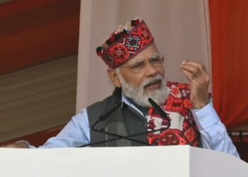 देश में चल रही दो विचारधाराएं : नरेन्द्र मोदी