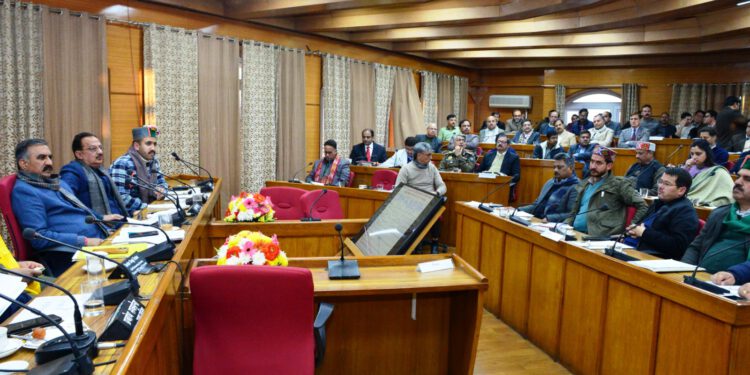 मुख्यमंत्री ने जिला ऊना तथा हमीरपुर के विधायकों के साथ आयोजित बैठक की अध्यक्षता की