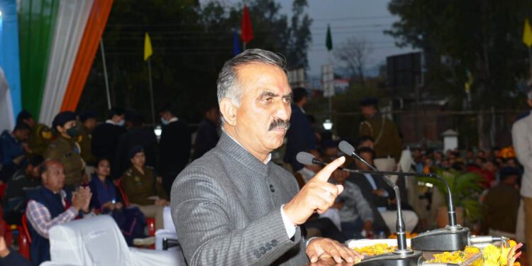 अप्रैल माह में किया जाएगा हमीरपुर चिकित्सा महाविद्यालय का लोकार्पणः मुख्यमंत्री