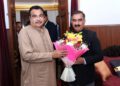 मुख्यमंत्री ने केन्द्रीय मंत्री नितिन गडकरी से भेंट की, फोरलेन परियोजनाओं सहित कई मुद्दों को उठाया…..