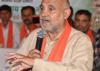 कांग्रेस पार्टी को यह याद रखना चाहिए कि किस तरह से पूर्व प्रधानमंत्री इंदिरा गाँधी ने खुद बीबीसी पर प्रतिबन्ध लगाया था : खन्ना