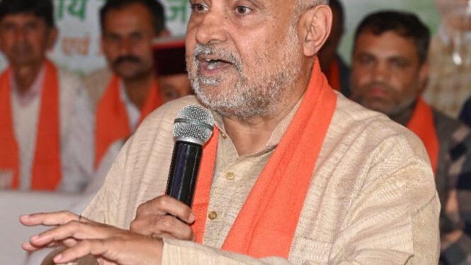 कांग्रेस पार्टी को यह याद रखना चाहिए कि किस तरह से पूर्व प्रधानमंत्री इंदिरा गाँधी ने खुद बीबीसी पर प्रतिबन्ध लगाया था : खन्ना