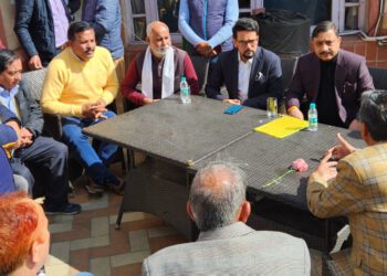 ट्रक ऑपरेटरों की समस्या के समाधान के लिए निकाला जाएगा समाधान : अनुराग